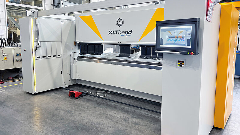 Ergonomische Handhabung schwerer Werkzeuge bis 400 mm für große Boxenhöhen